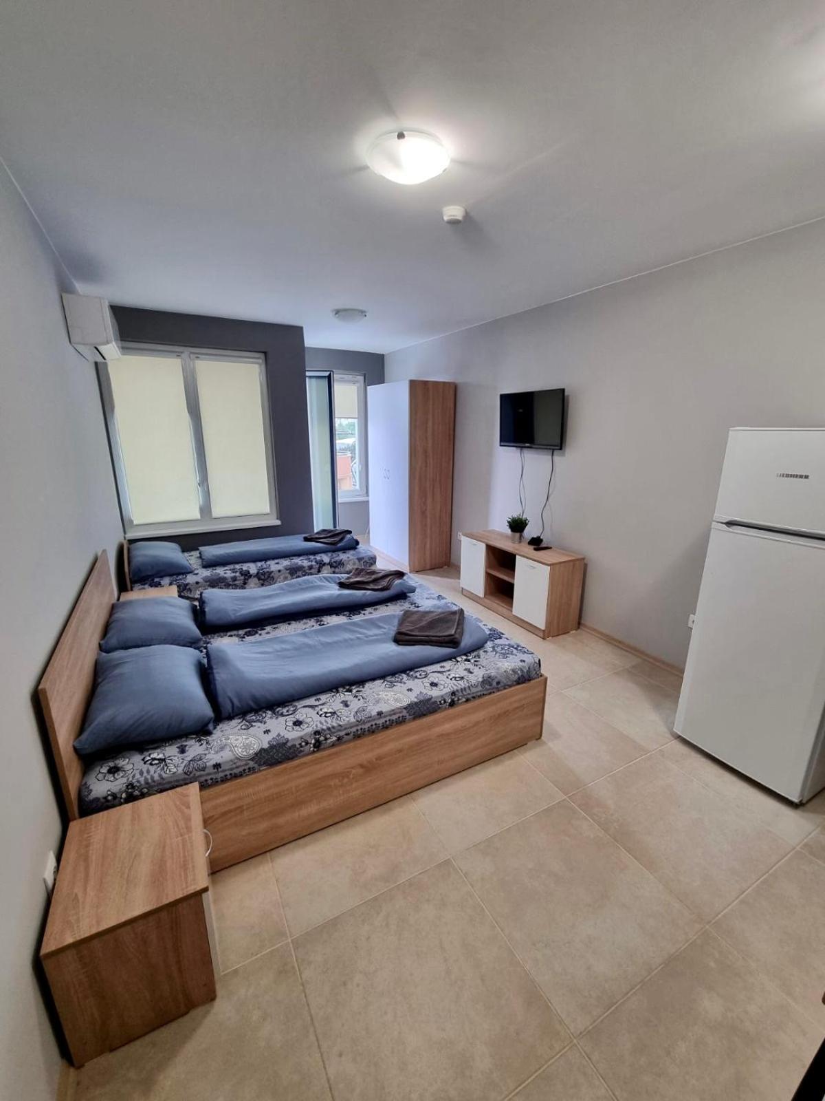 Best Family Apartments & Private Parking Sofia Exteriör bild